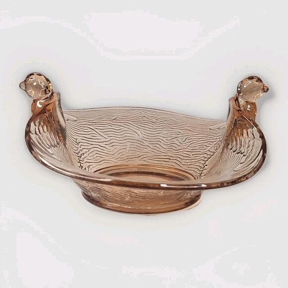 Vintage 1940s Fenton Pink Bird's Nest Glass Flying Double Bird Handles Bowl Dish - Picture 1 of 13